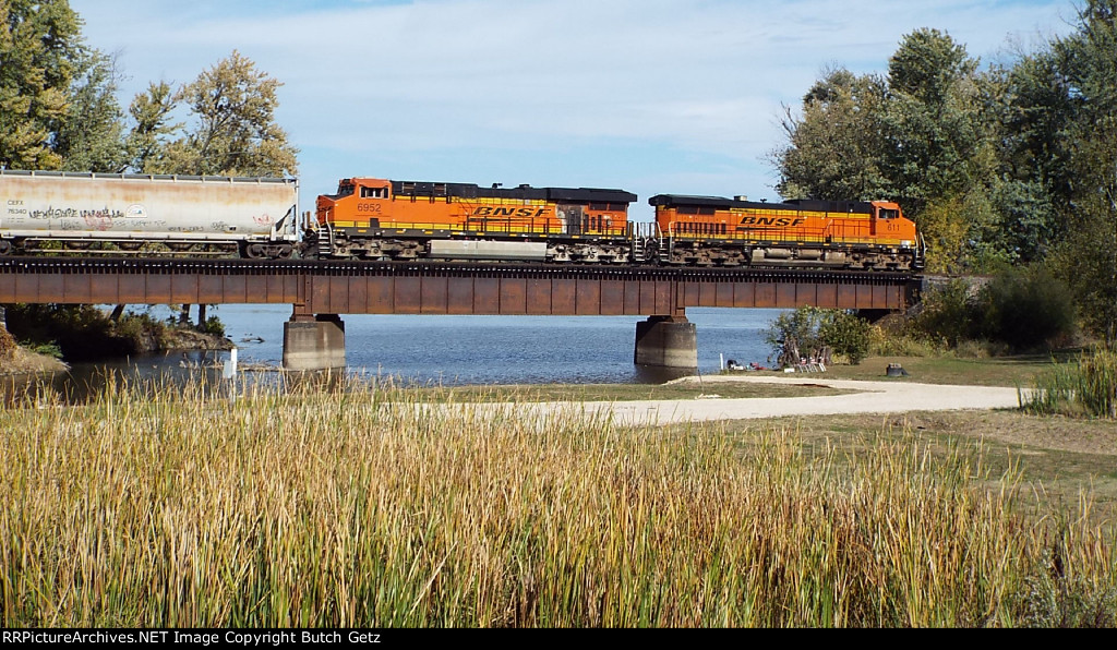 Across the Noix Creek bridge....